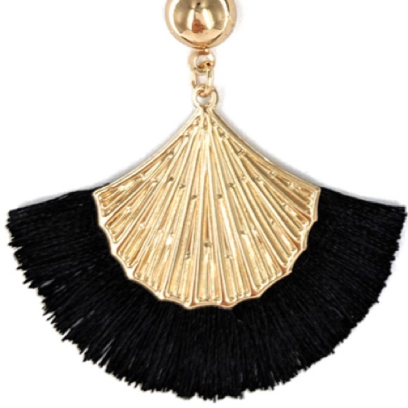 Brand New Chic Black & Gold Fringe Shell Earrings - Picture 2 of 3